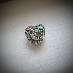 💕Beautiful Heart Charm Large Hole💕